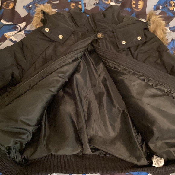 Aeropostale coat. Very warm and comfortable. Size Med. - Picture 2 of 4